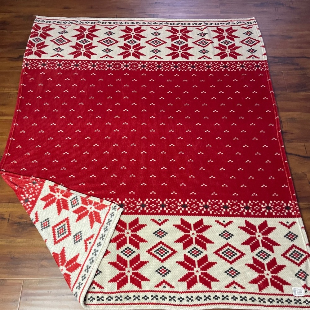 Lauren Ralph Lauren Fair Isle Throw Blanket 57x67 Red Nordic Holiday Fleece